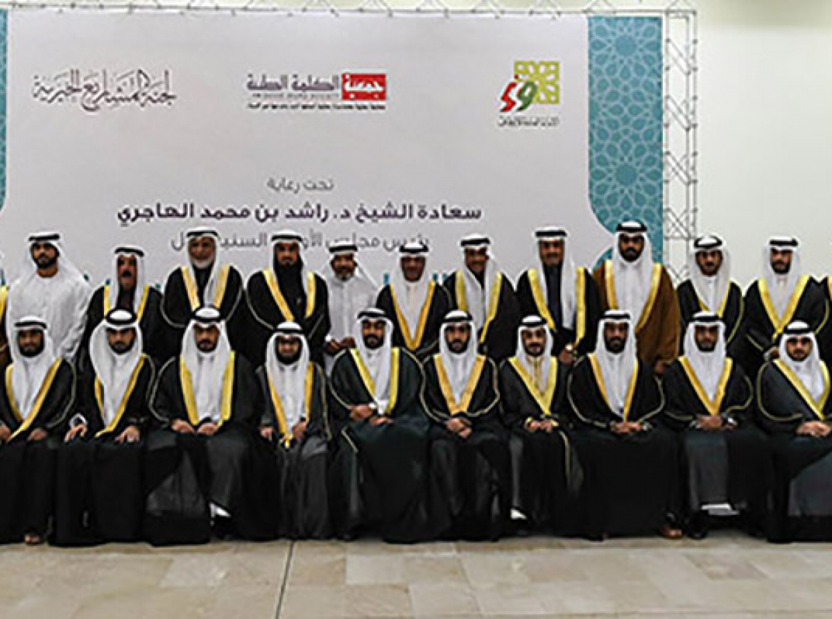  تحت رعاية رئيس مجلس الأوقاف السنية... المحرق تزف 60 شاباً وشابة إلى «عش الزوجية»