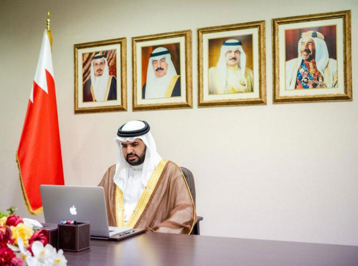  سمو الشيخ عيسى بن علي يرعى الحفل الختامي للنسخة العاشرة من جائزة سموه للعمل التطوعي