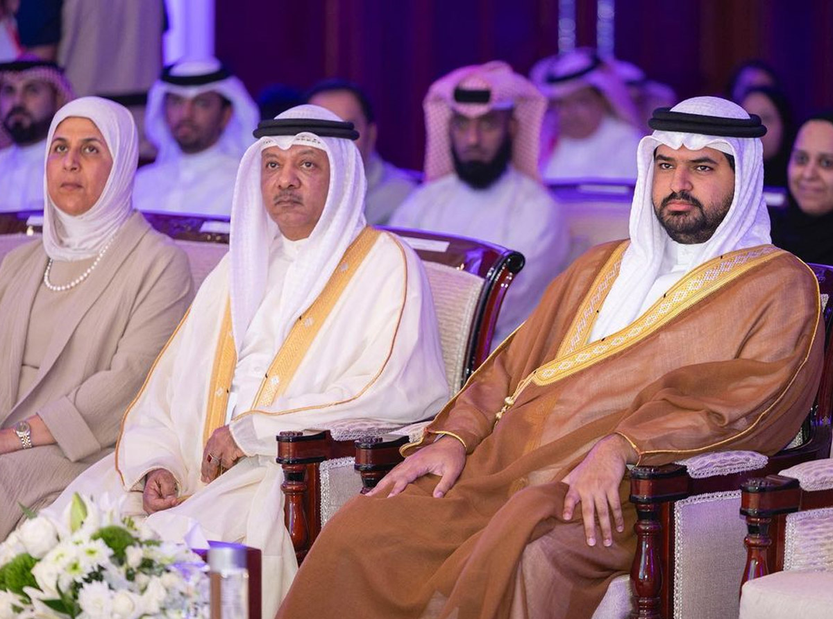  برعاية سمو الشيخ عيسى بن علي آل خليفة 